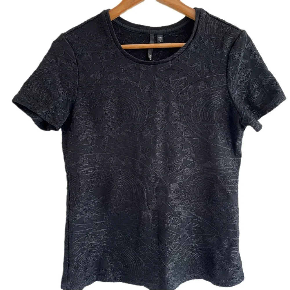 Joe’s Jeans Women’s Short Sleeve Tee Medium Embroidered Black